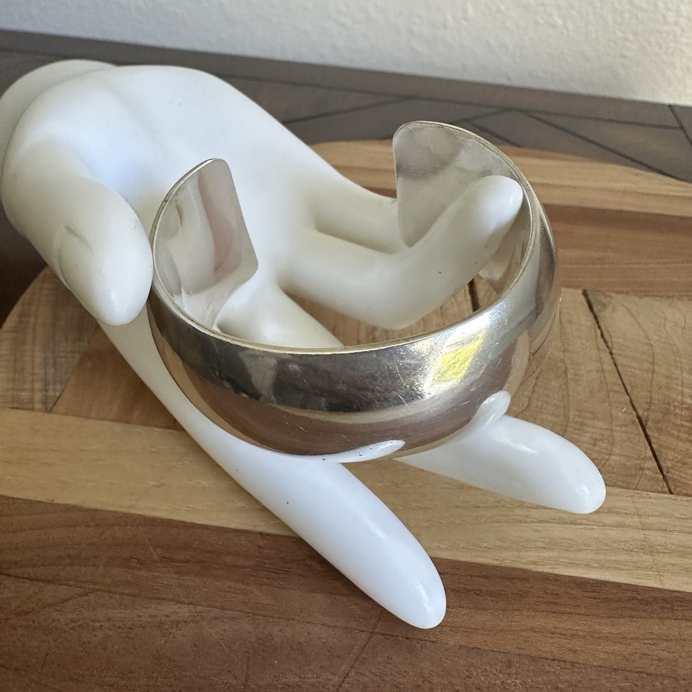 Tom Hawk Signed Navajo Open Cuff Bracelet 5.75 Modernist 925 Sterling 55.0g - Picture 2 of 13